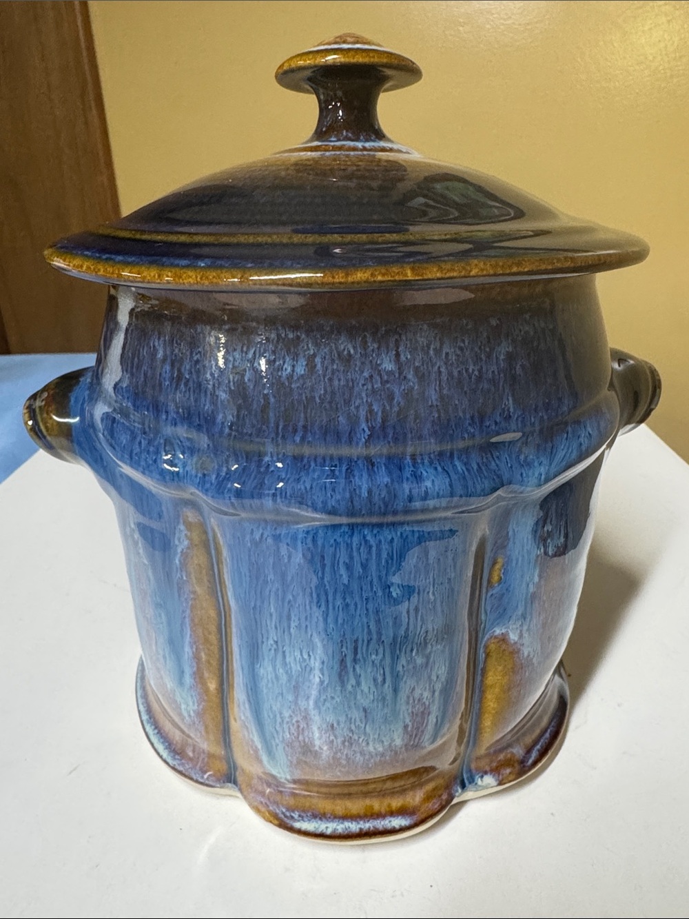 BILL CAMPBELL Pottery 8.5”x6” Lidded Canister Signed Blue